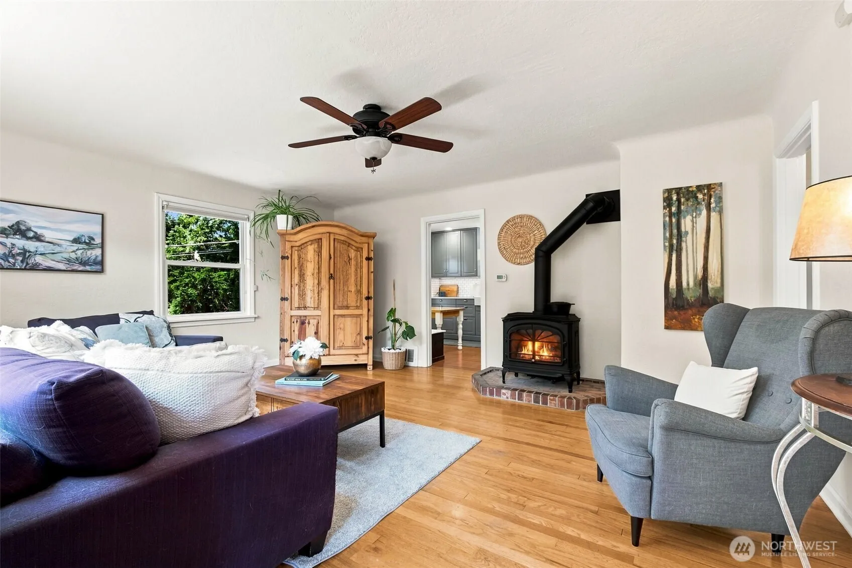 Property photo for 1102 Sw 124th Street, Burien photo 4