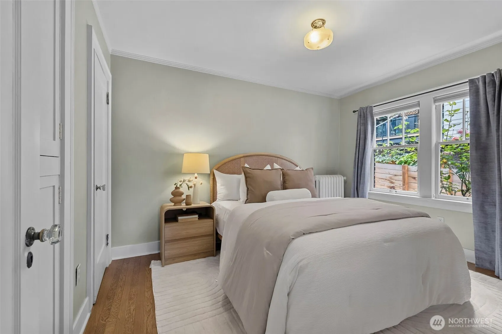 Property photo for 2634 Franklin Avenue E #202, Seattle photo 4