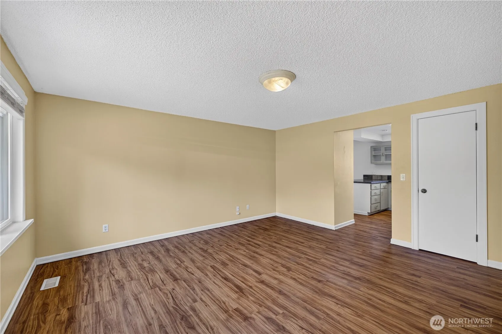 Property photo for 7825 Highland Drive, Everett photo 5
