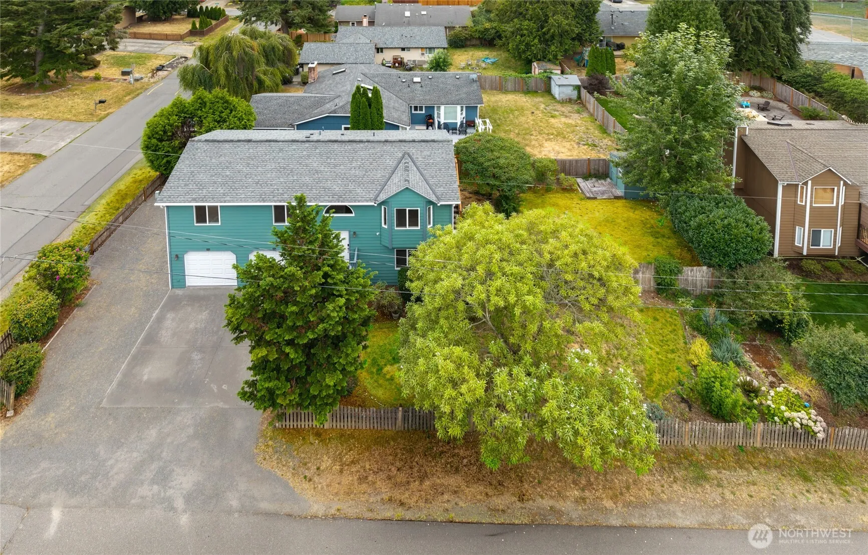 Property photo for 21675 Se 267th Street, Maple Valley photo 2