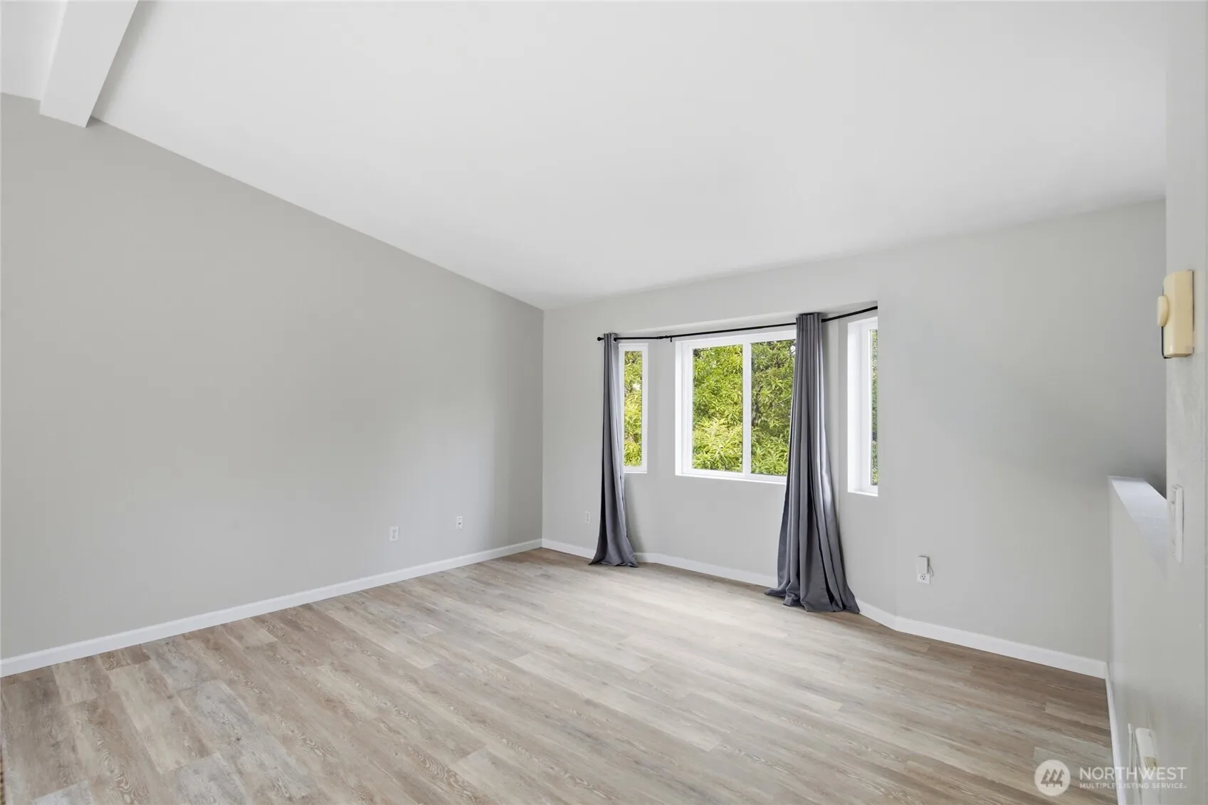 Property photo for 21675 Se 267th Street, Maple Valley photo 4