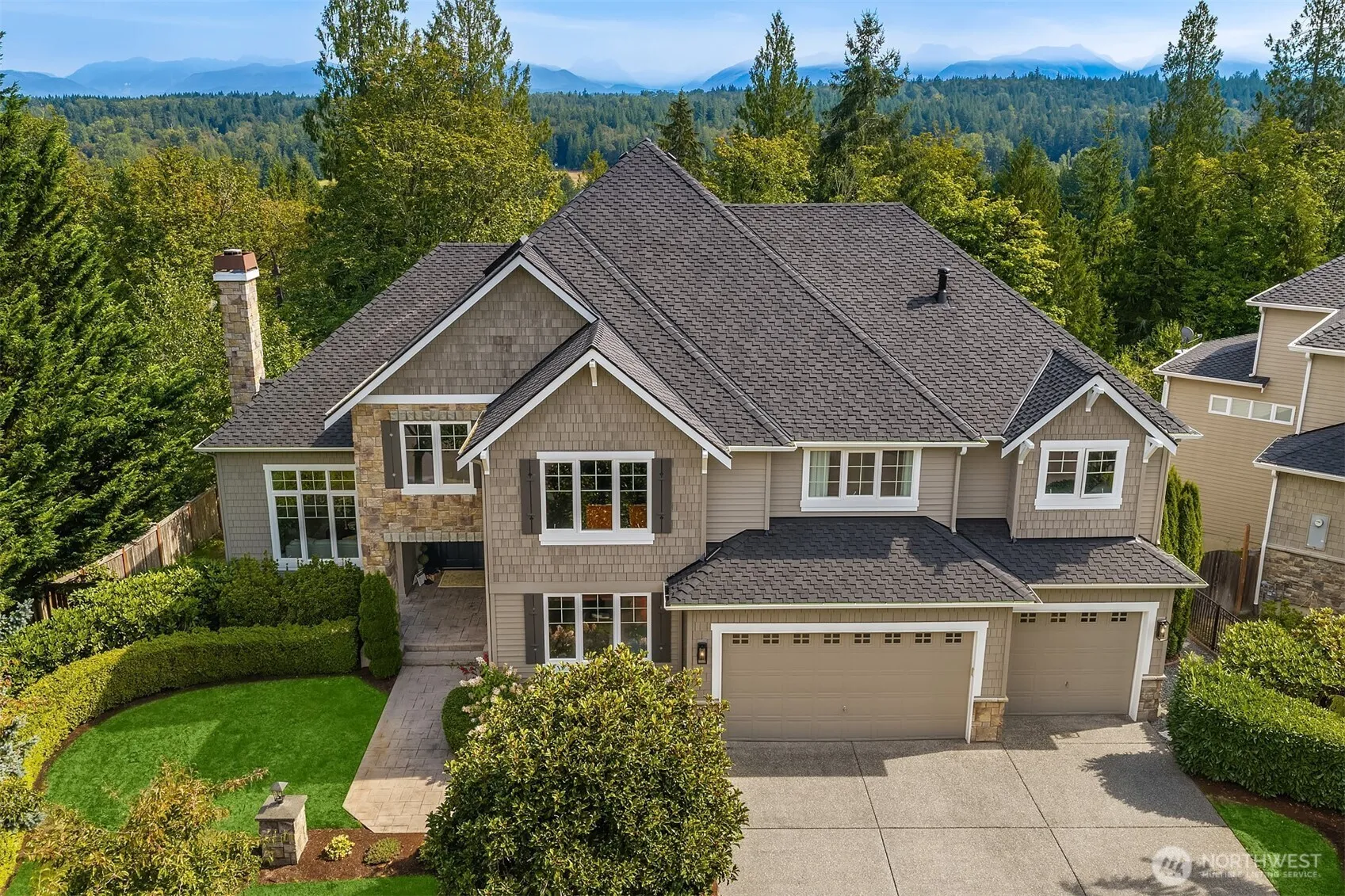 Property photo for 2046 277th Avenue Se, Sammamish