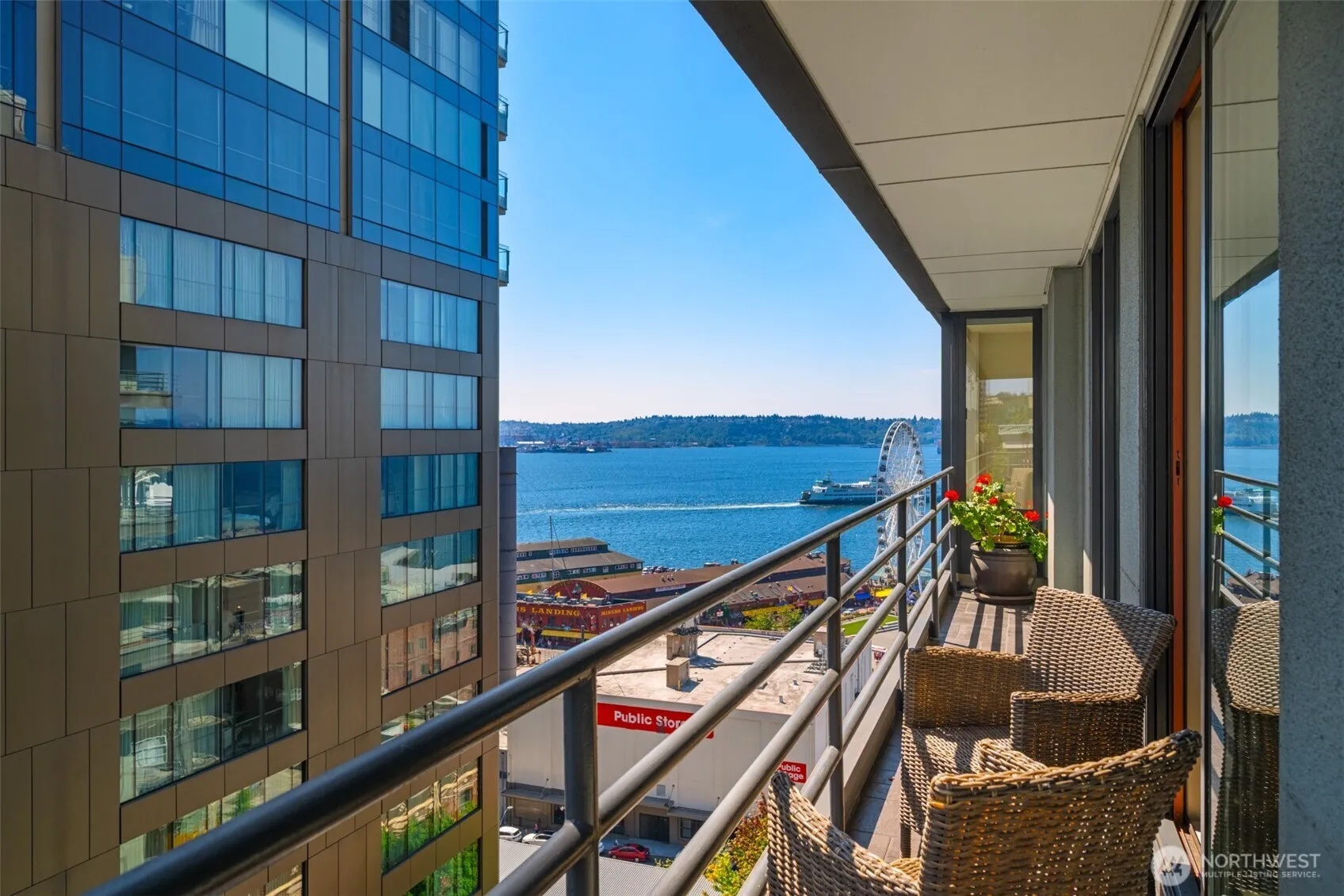 Property photo for 98 Union Street #909, Seattle photo 3