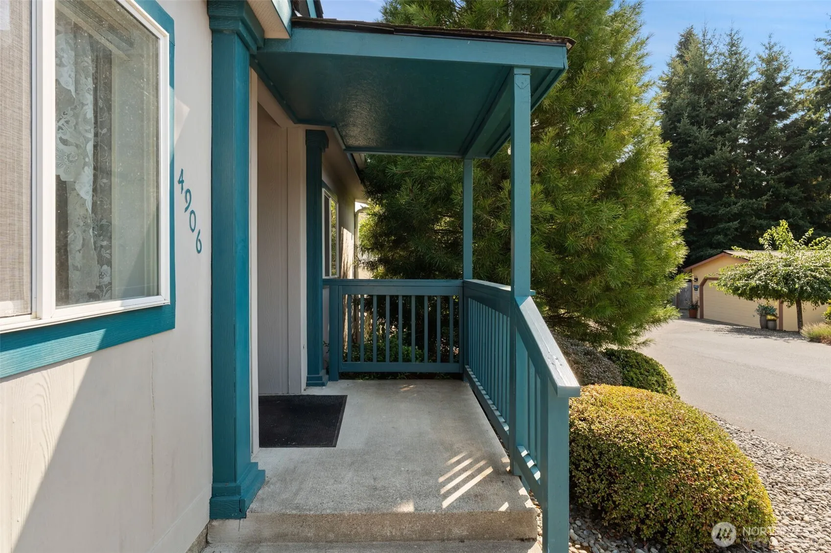 Property photo for 4906 Wildflower Lane Ne, Bremerton photo 3