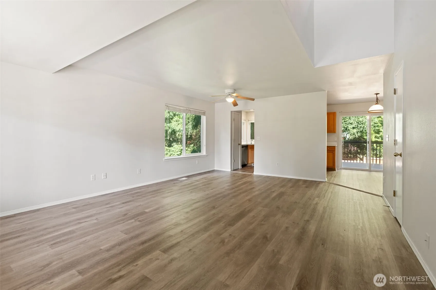Property photo for 13211 89th Ave Avenue Ct E, Puyallup photo 4