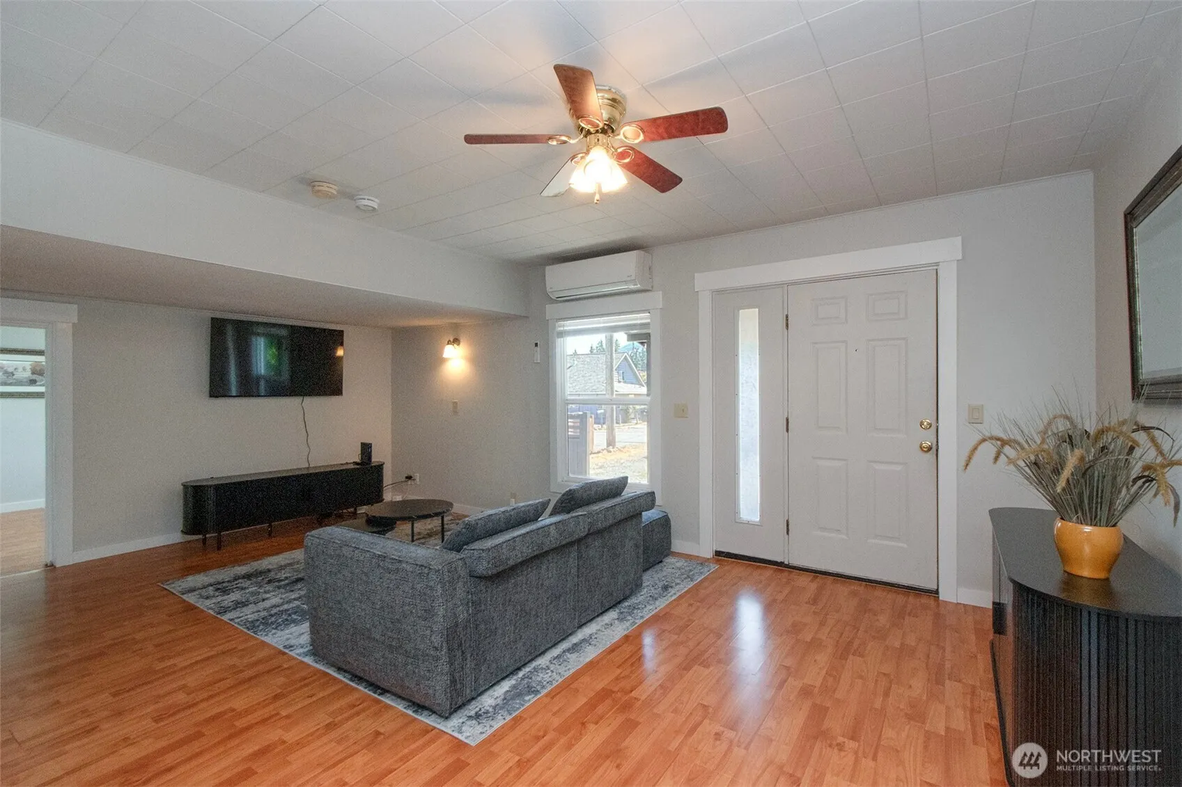 Property photo for 1031 W Glenwood Street, Port Angeles photo 4