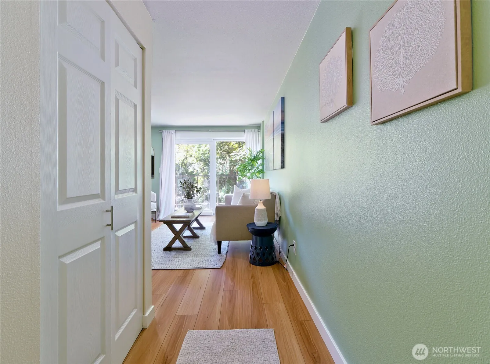 Property photo for 1300 University Street #2a, Seattle photo 4