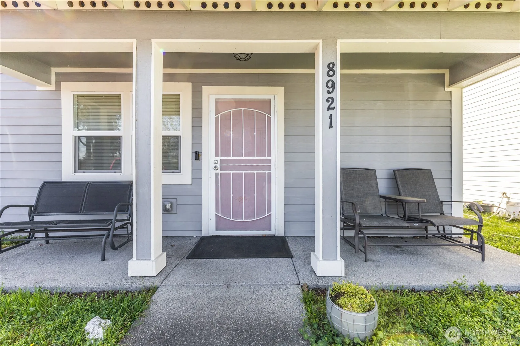 Property photo for 8921 Commercial Street Sw, Lakewood photo 3