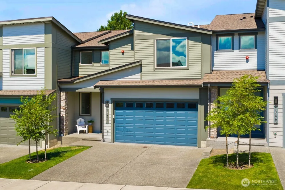 Property photo for 10541 11th Street E, Edgewood