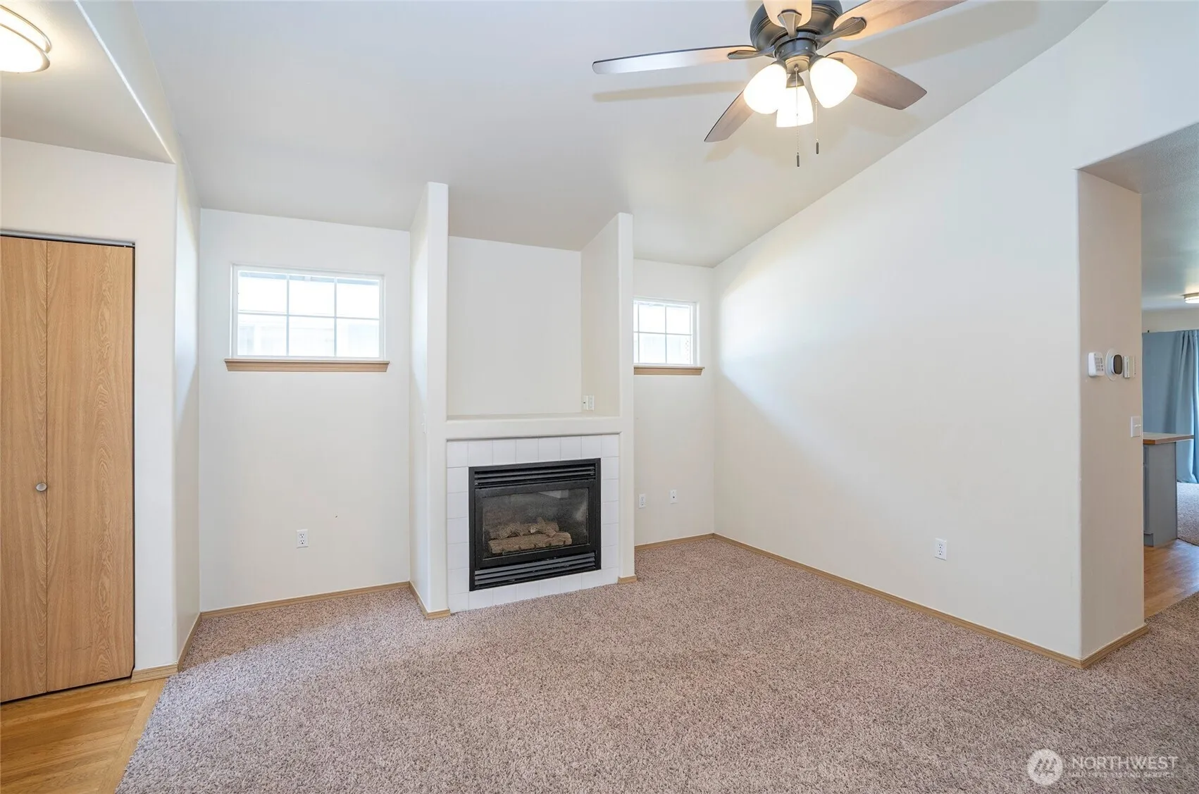 Property photo for 115 100th Street Ct E, Tacoma photo 5