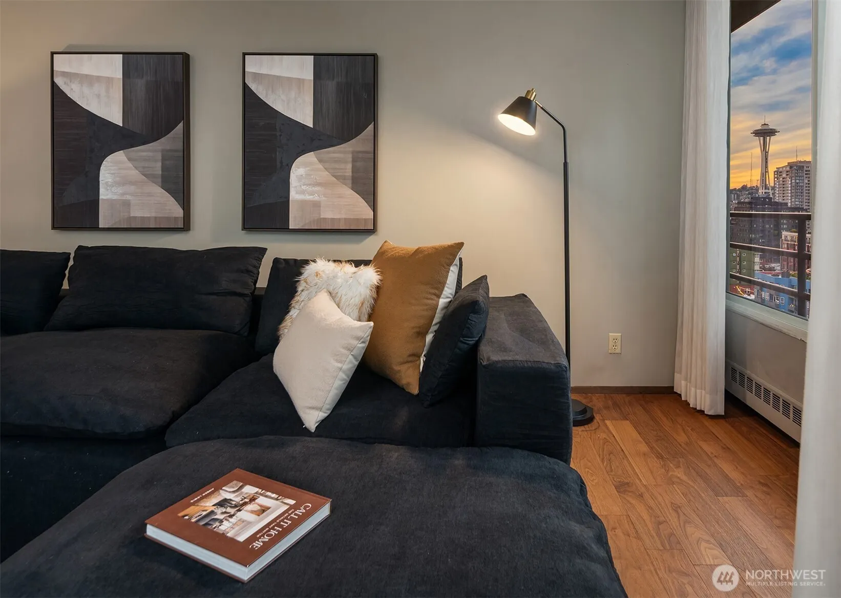 Property photo for 2125 1st Avenue #1304, Seattle photo 4