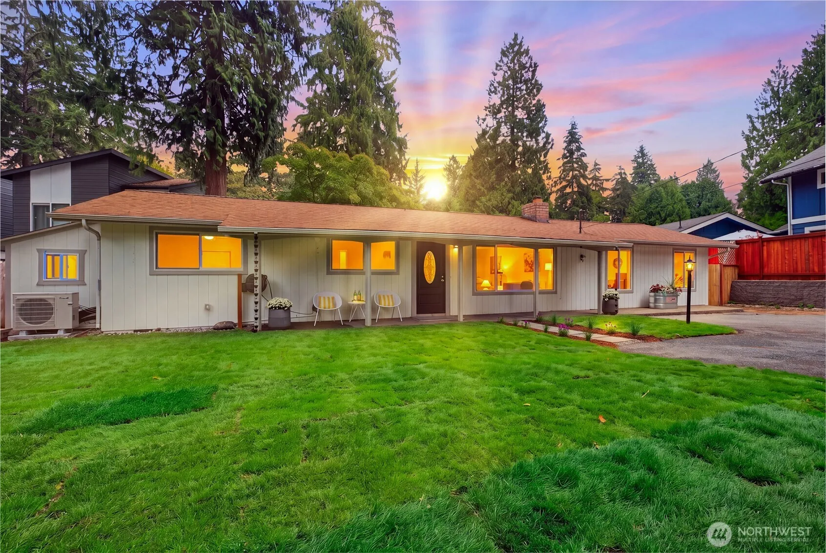 Property photo for 13323 108th Avenue Ne, Kirkland photo 4