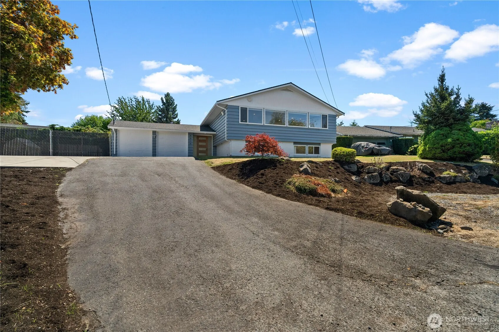 Property photo for 4019 Robin Road W, University Place photo 5
