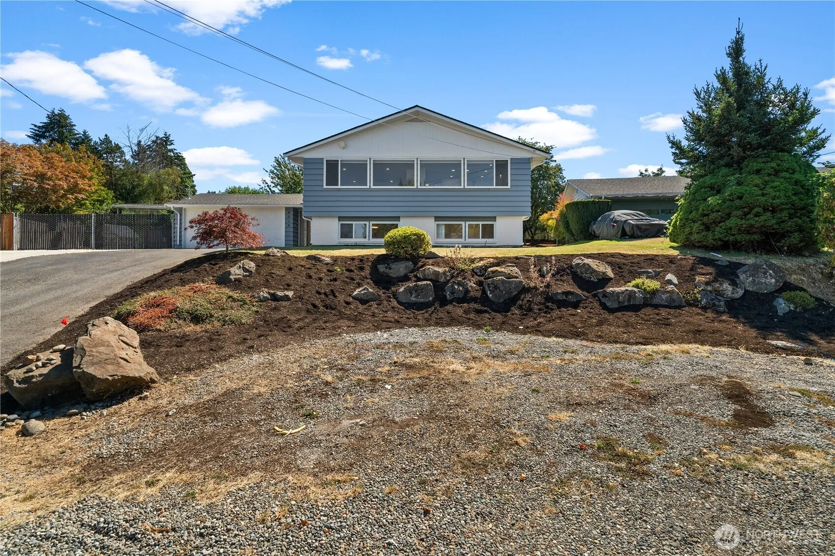 Property photo for 4019 Robin Road W, University Place photo 2