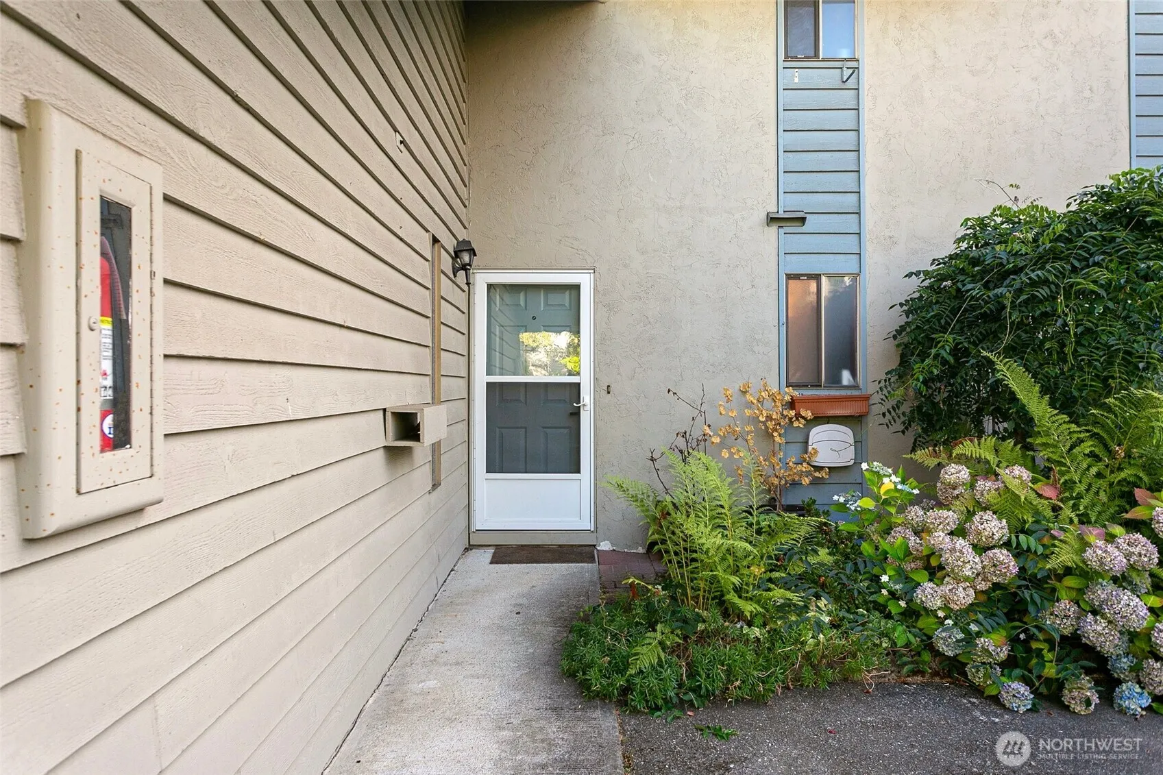 Property photo for 19205 40th Avenue W #b5, Lynnwood photo 2