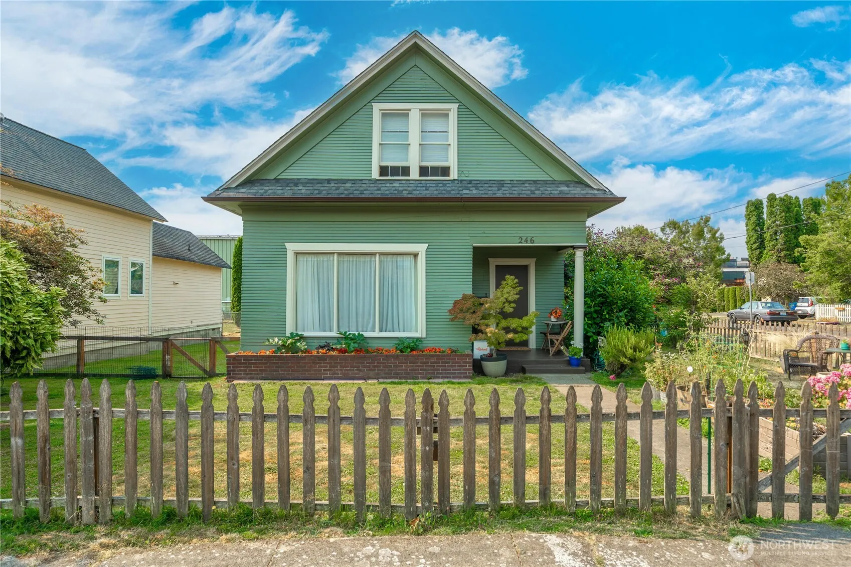 Property photo for 246 4th Avenue Nw, Puyallup