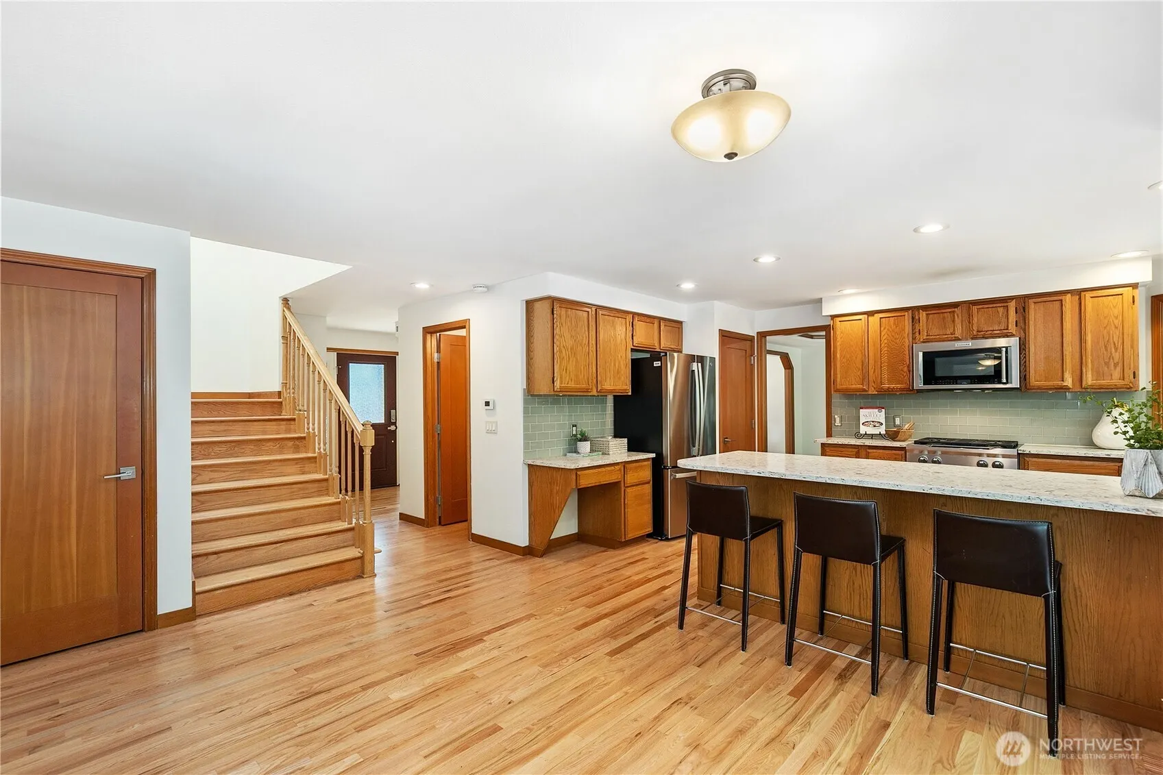 Property photo for 23046 Ne 19th Drive, Sammamish photo 5