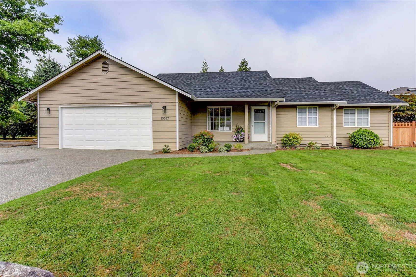 Property photo for 15512 3rd Place W, Lynnwood photo 2