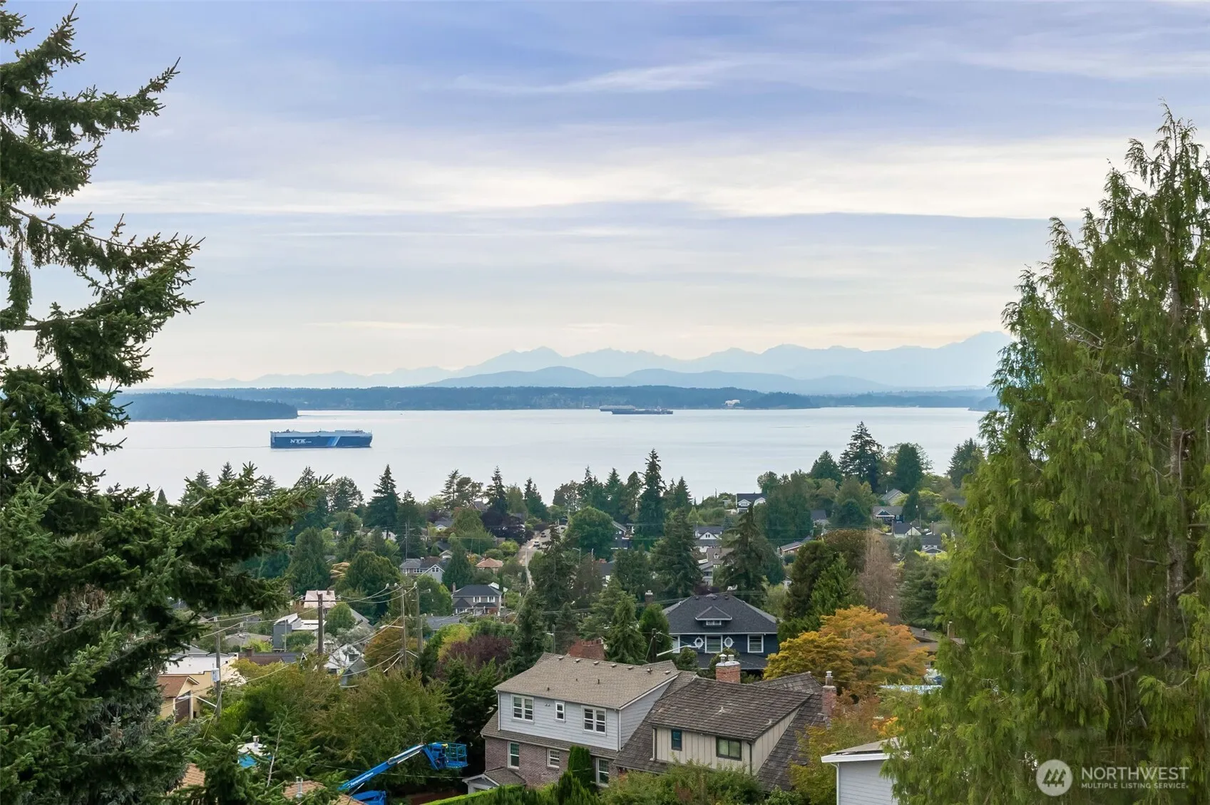 Property photo for 4847 California Avenue Sw #605, Seattle photo 5