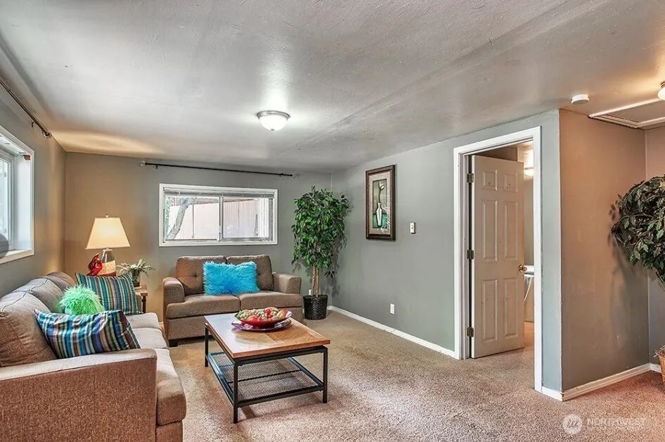 Property photo for 22910 Edmonds Way, Edmonds photo 5