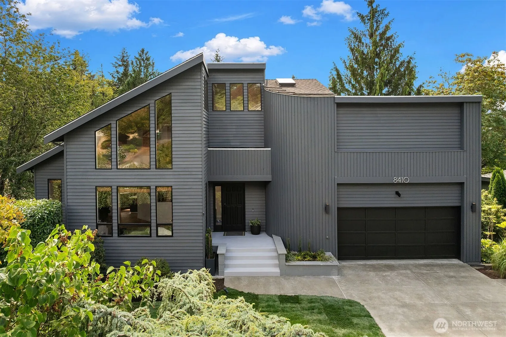 Property photo for 8410 Se 47th Place, Mercer Island photo 5