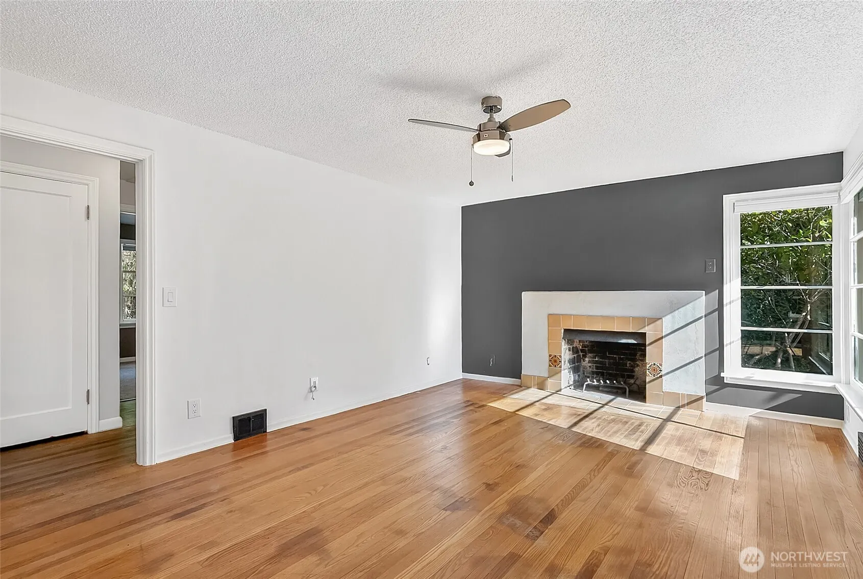 Property photo for 4515 49th Avenue S, Seattle photo 5