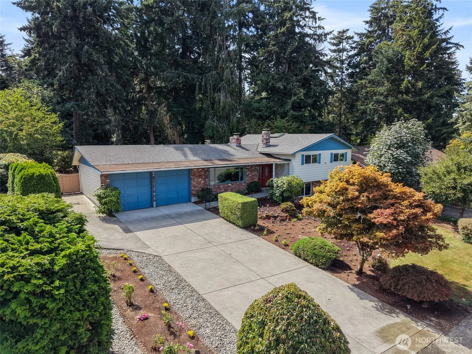 Property photo for 741 S 295th Place, Federal Way photo 2