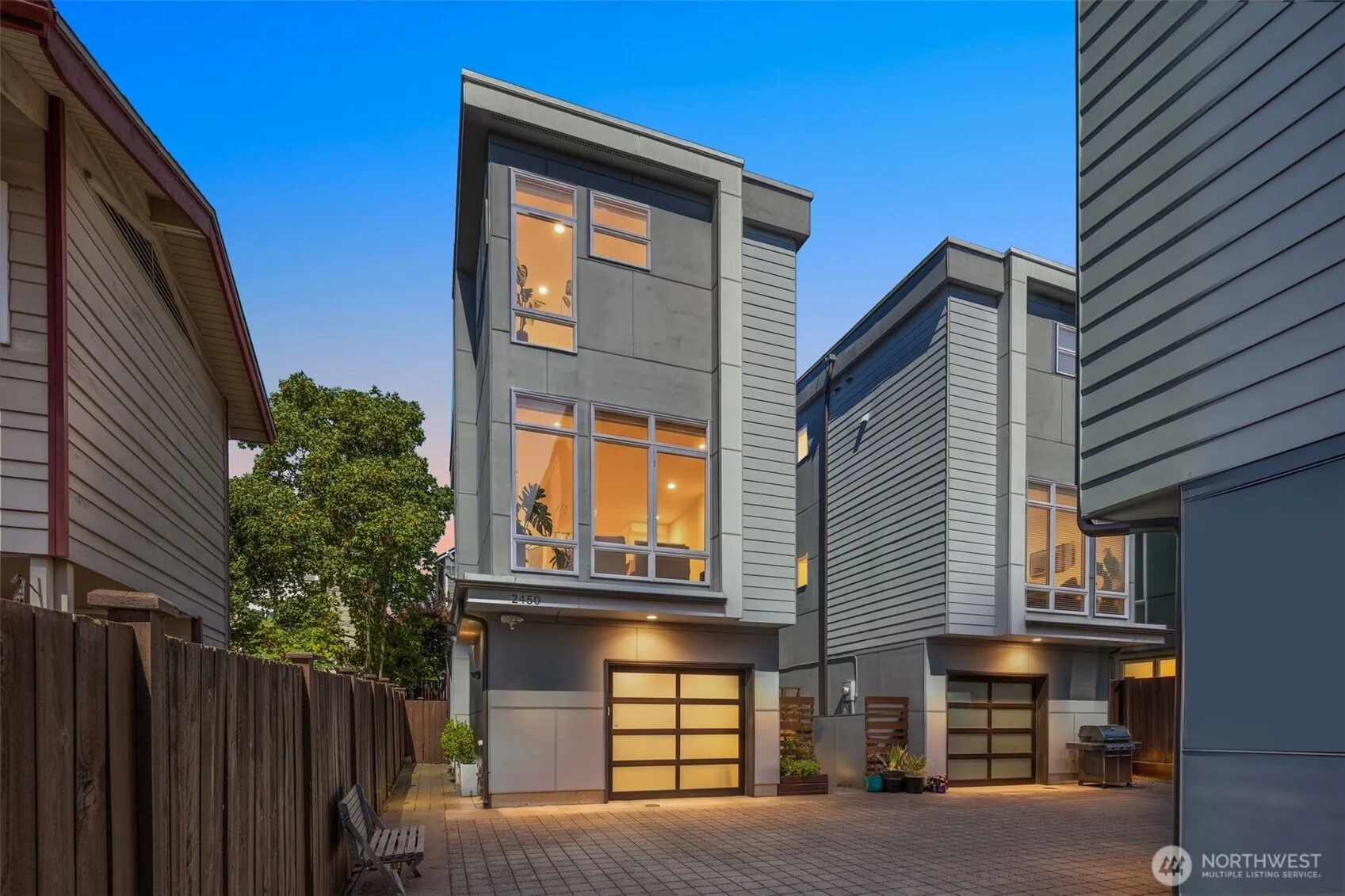 Property photo for 2450 Nw 61st Street, Seattle