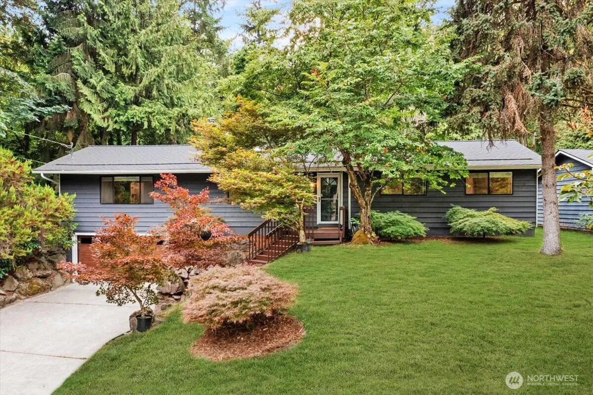 Property photo for 6632 Ne 196th Street, Kenmore