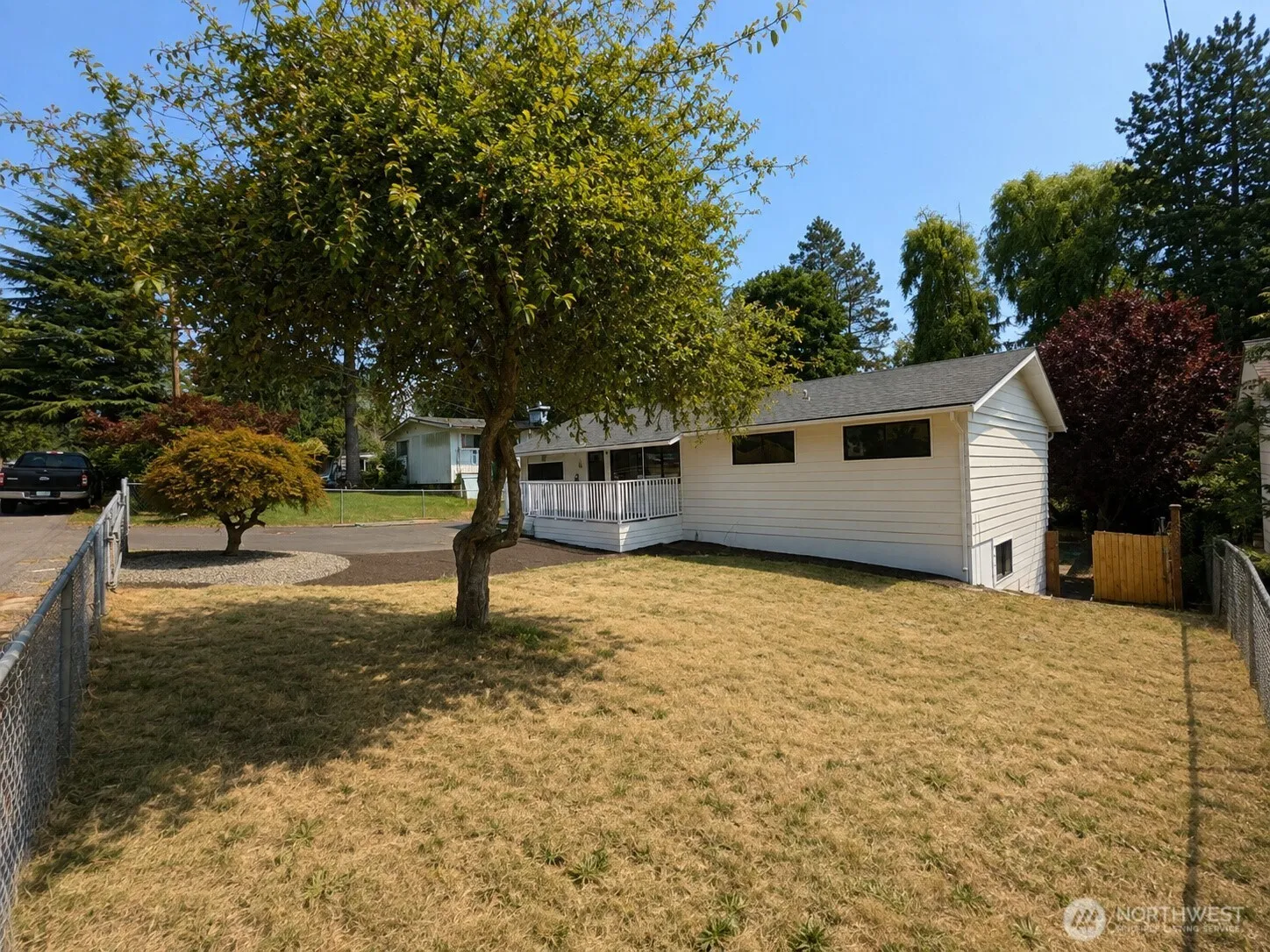 Property photo for 2502 202nd Place Sw, Lynnwood photo 2