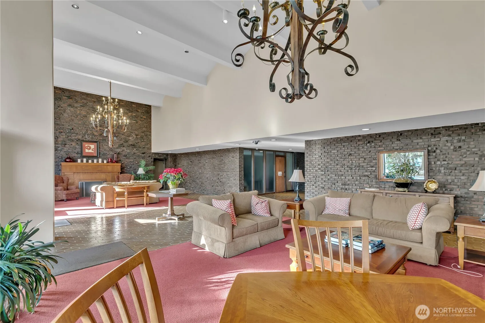 Property photo for 4545 Sand Point Way Ne #207, Seattle photo 3