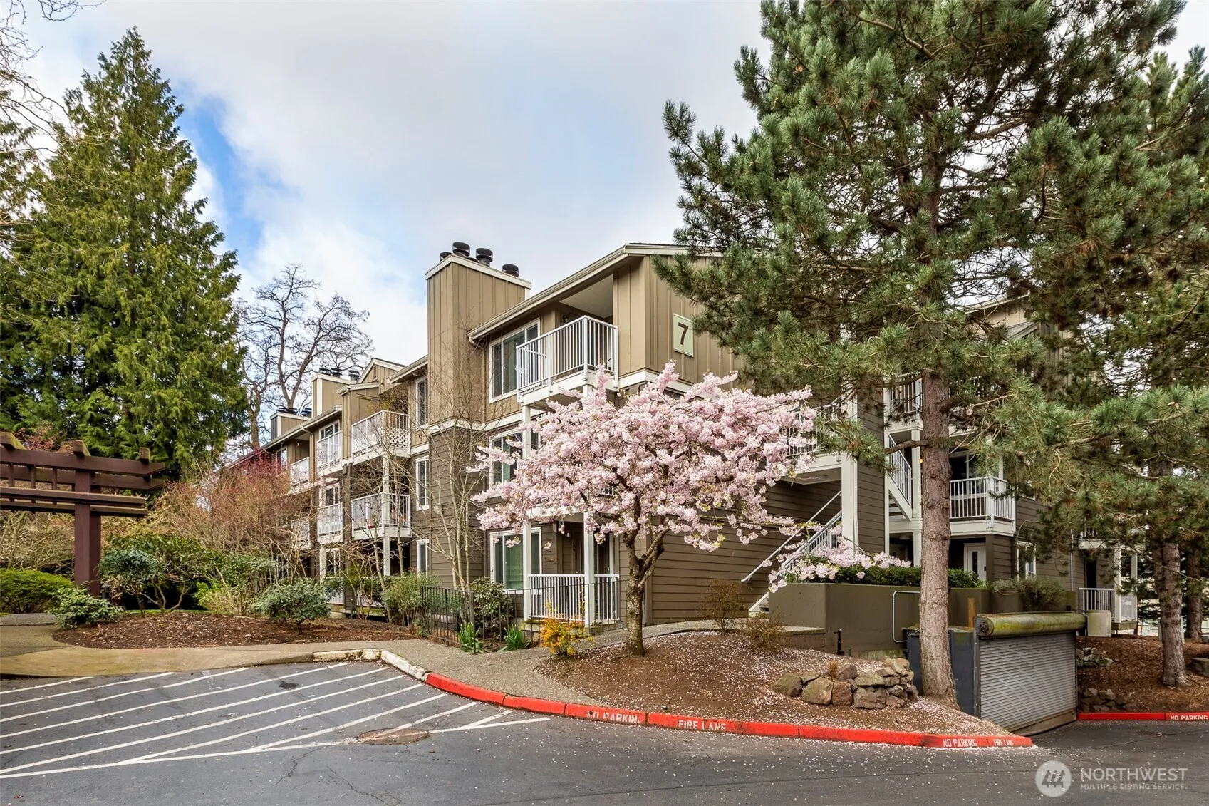 Property photo for 300 N 130th Street #7105, Seattle