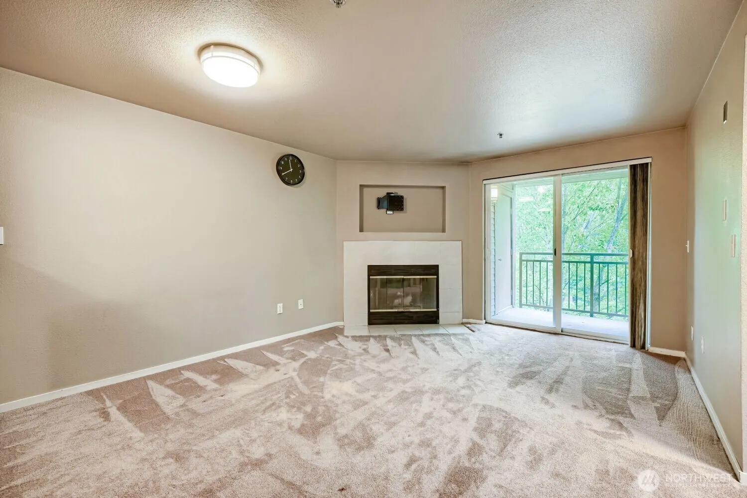 Property photo for 8745 Greenwood Avenue N #409, Seattle photo 3