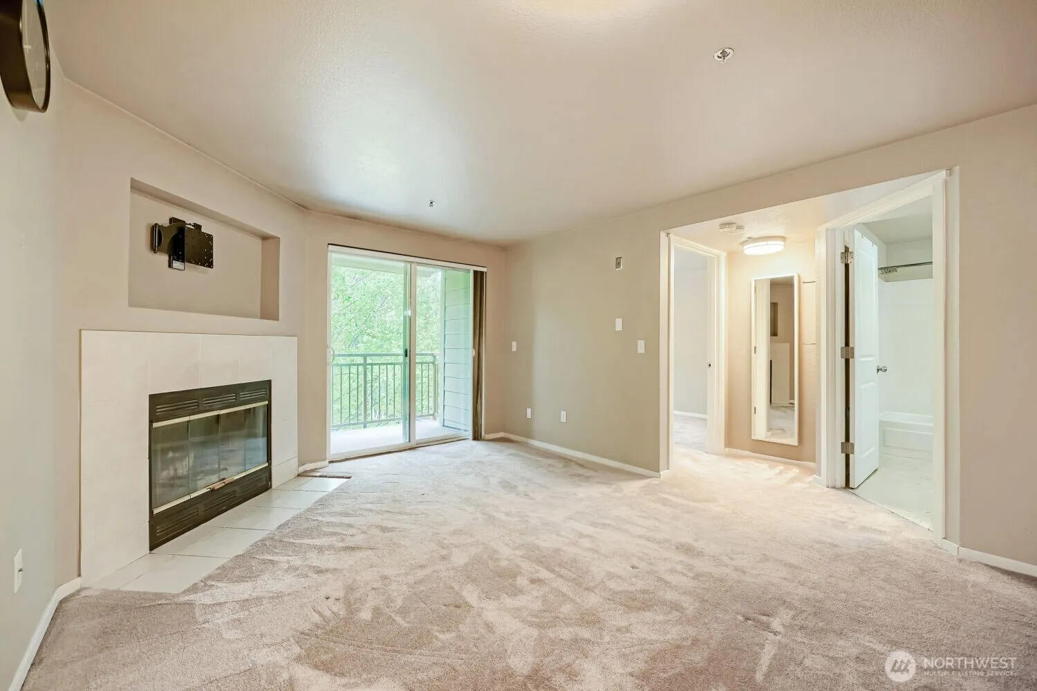 Property photo for 8745 Greenwood Avenue N #409, Seattle photo 4
