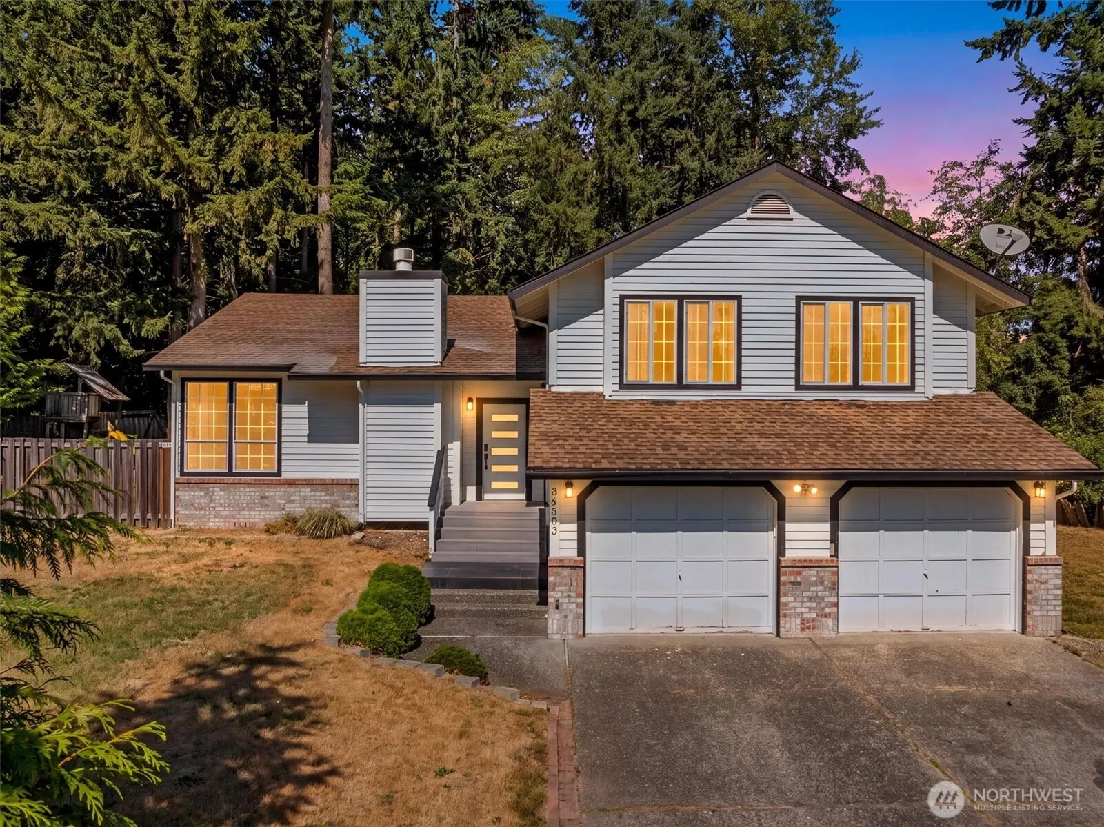 Property photo for 36503 2nd Avenue Sw, Federal Way photo 2
