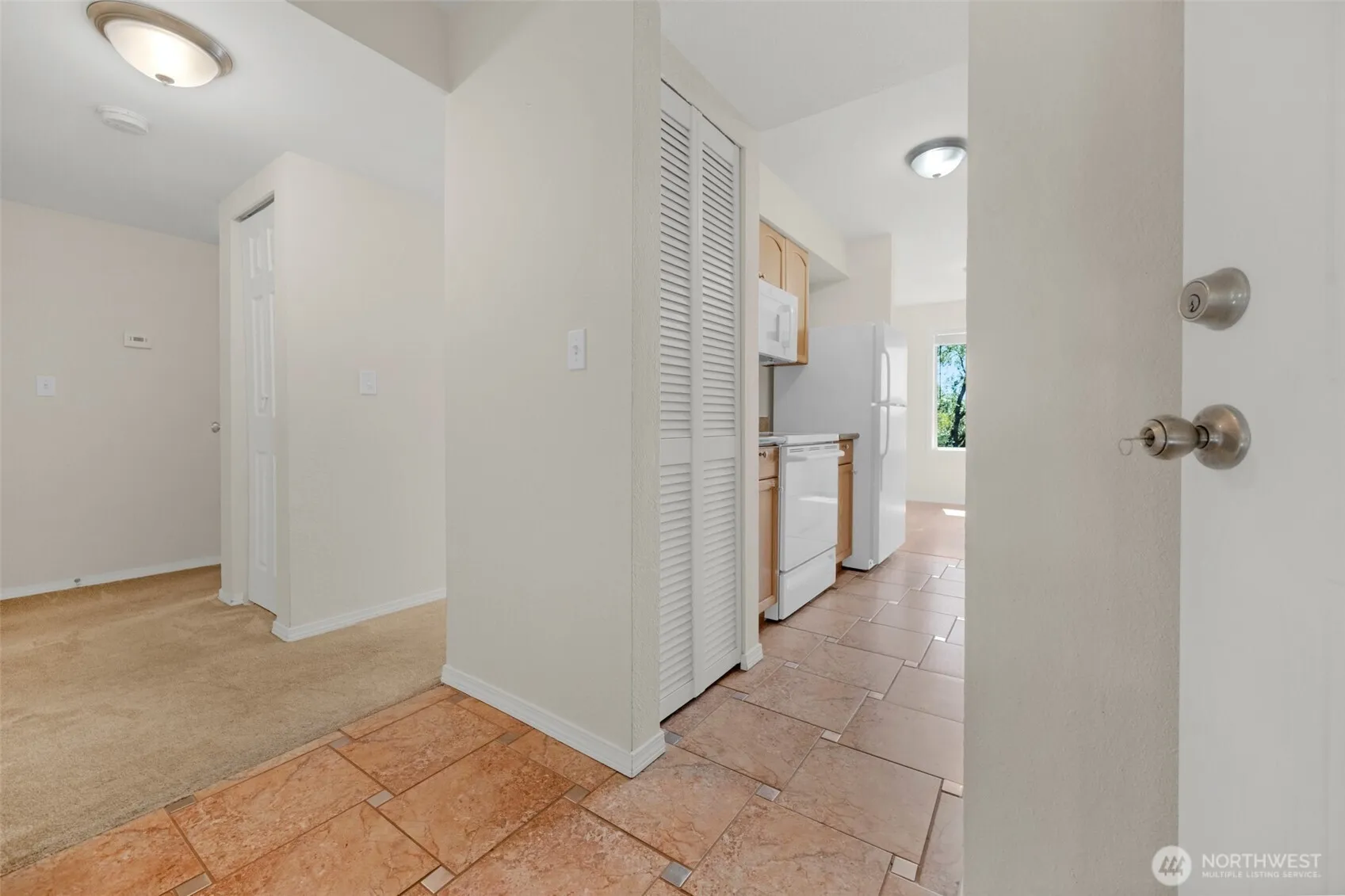 Property photo for 12525 Ne 145th Place #f107, Kirkland photo 4