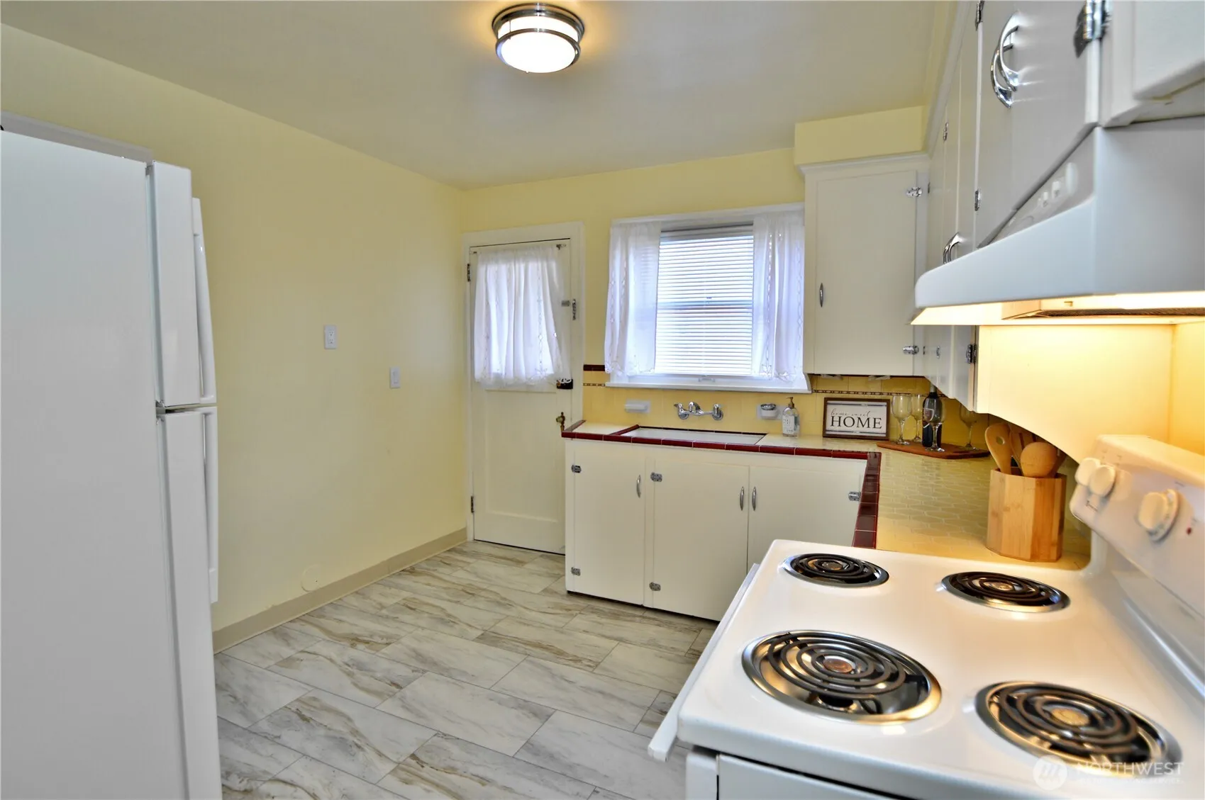 Property photo for 229 S 57th Street, Tacoma photo 4