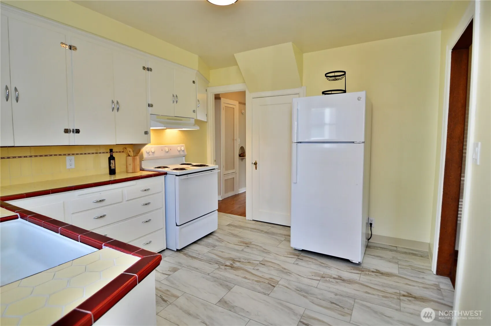 Property photo for 229 S 57th Street, Tacoma photo 3
