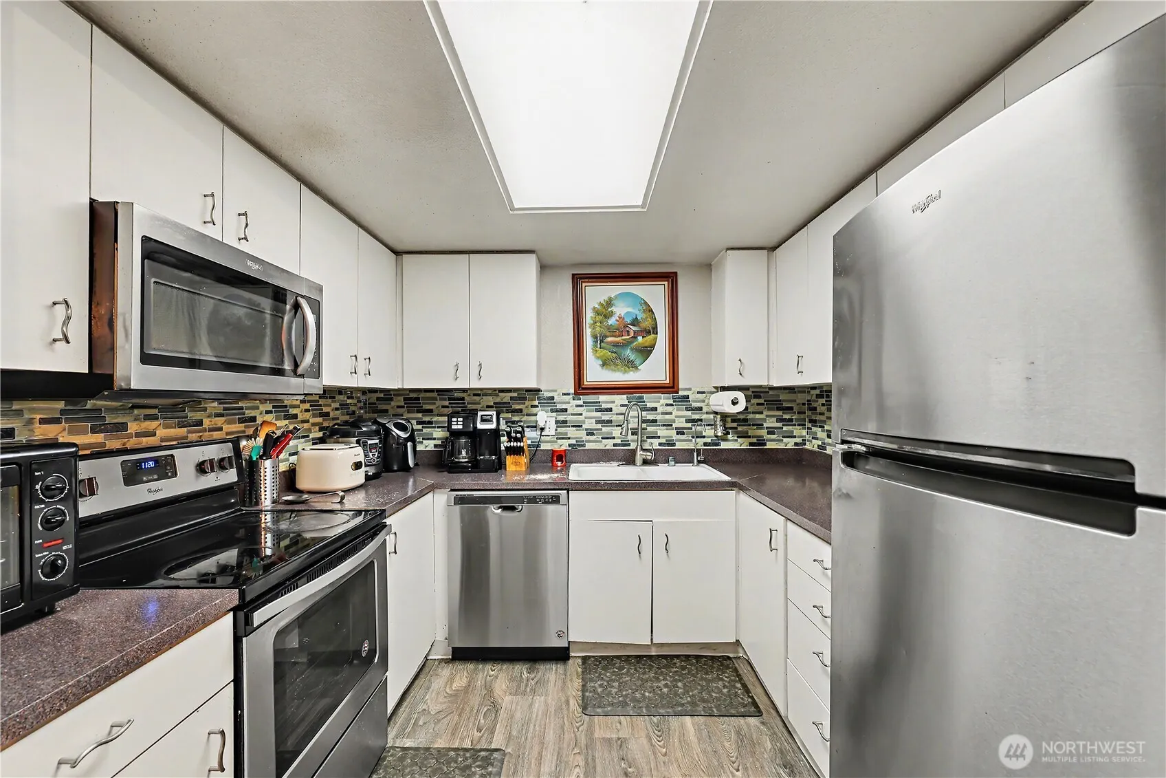 Property photo for 1825 S 330th Street #f203, Federal Way photo 4