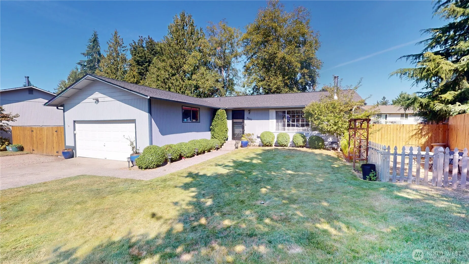 Property photo for 3000 Ne 73rd Street, Bremerton photo 2
