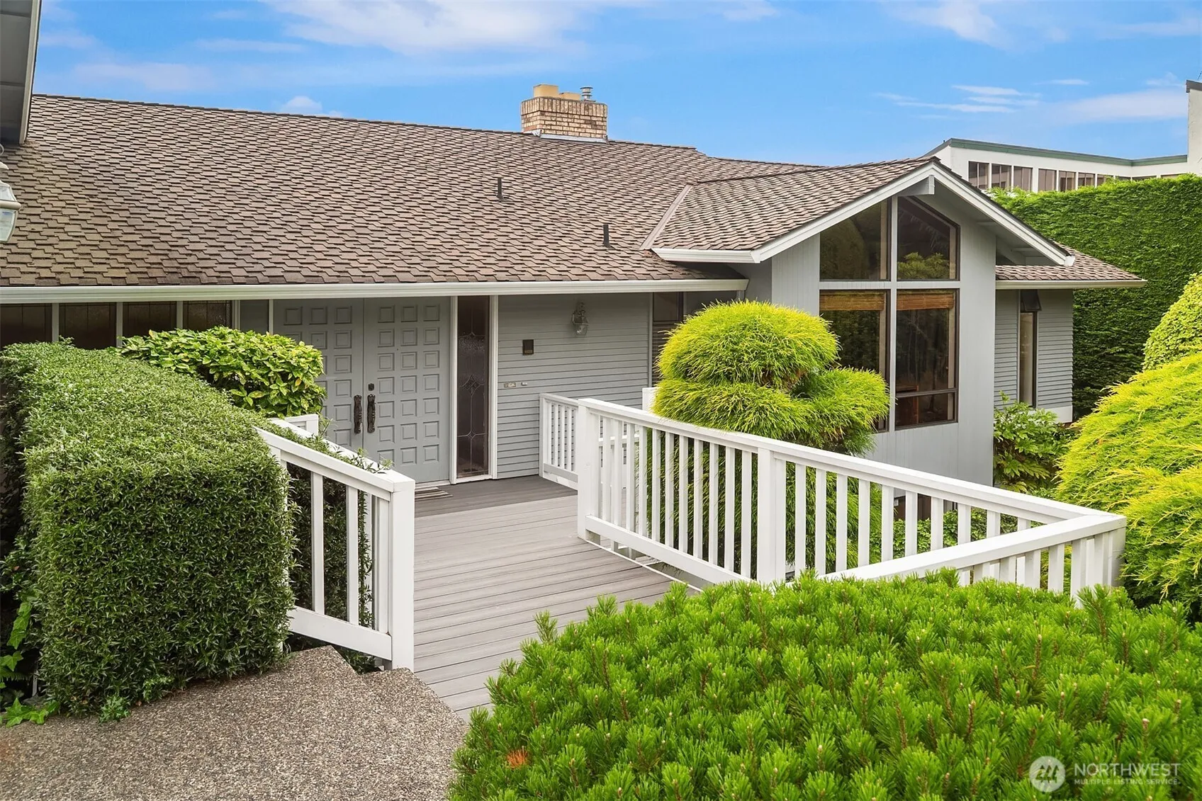 Property photo for 231 Skyline Drive, Edmonds photo 2