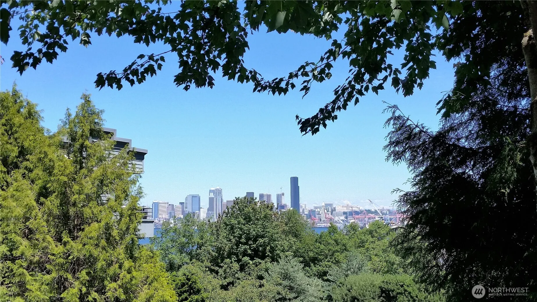 Property photo for 2349 Sw Harbor Avenue Sw #101, Seattle photo 3