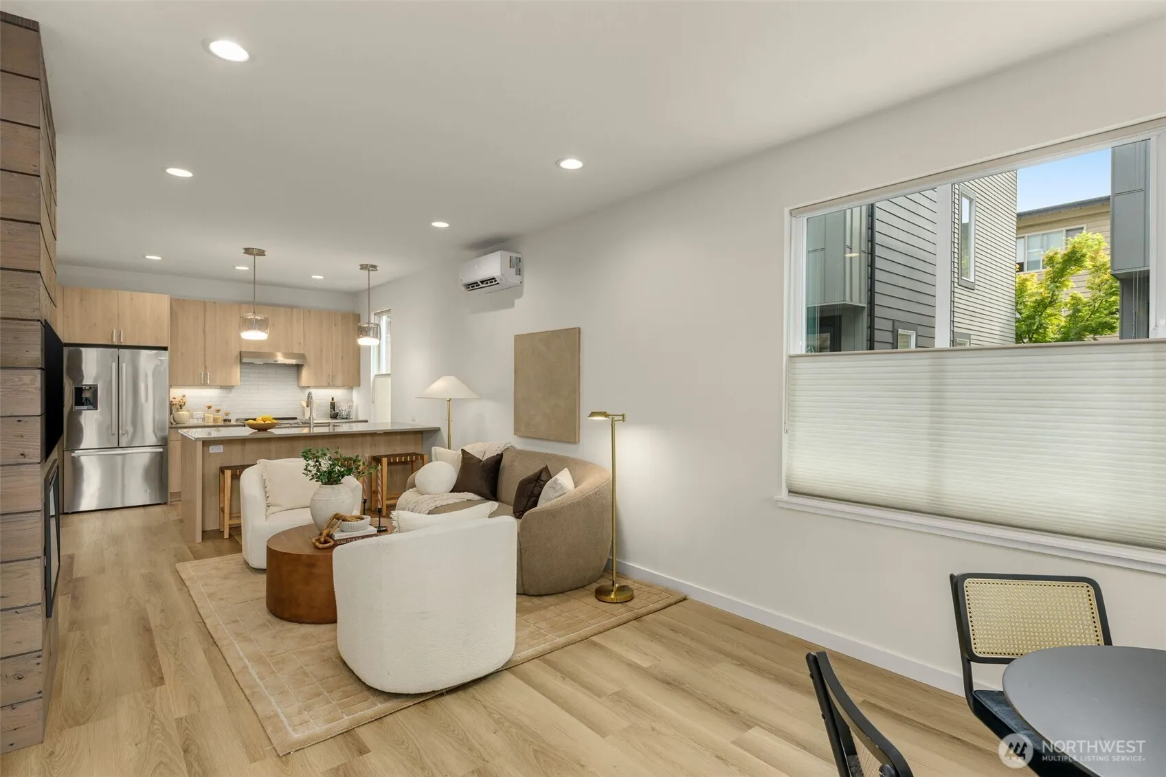 Property photo for 115 B N 105th Street, Seattle photo 4