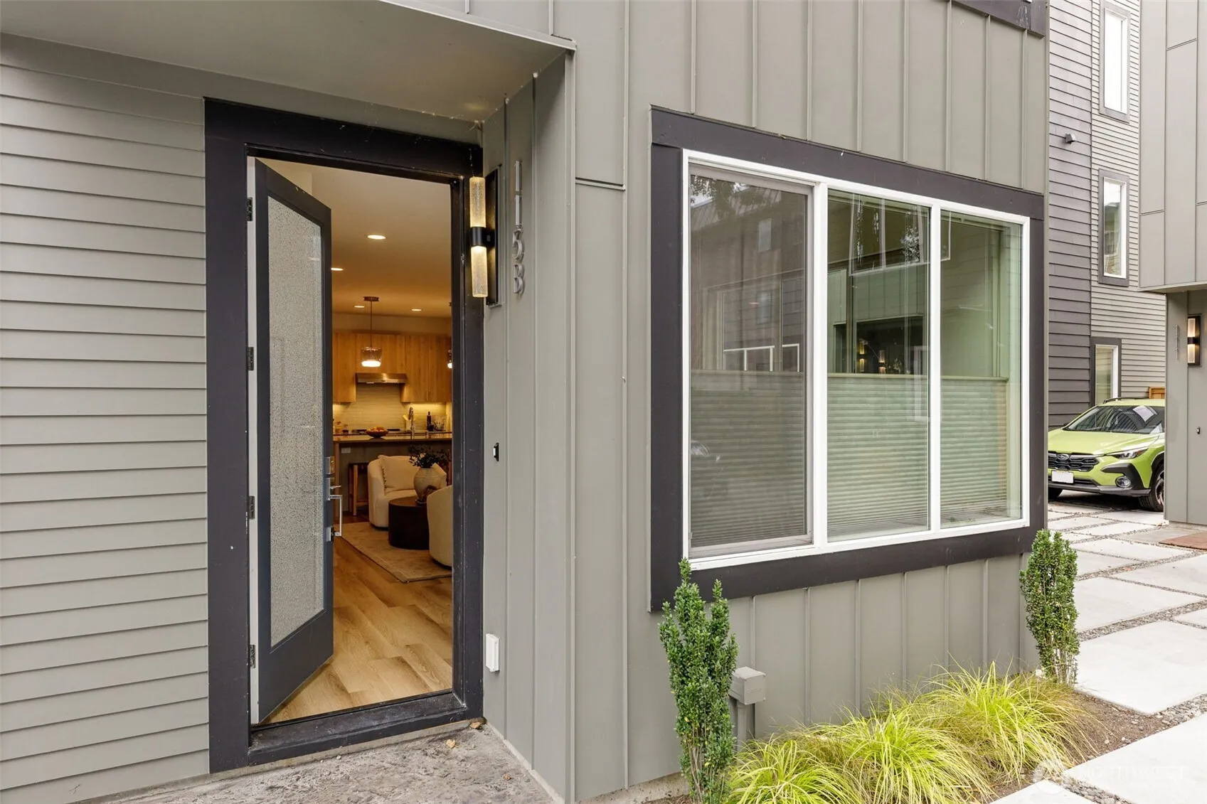 Property photo for 115 B N 105th Street, Seattle photo 3