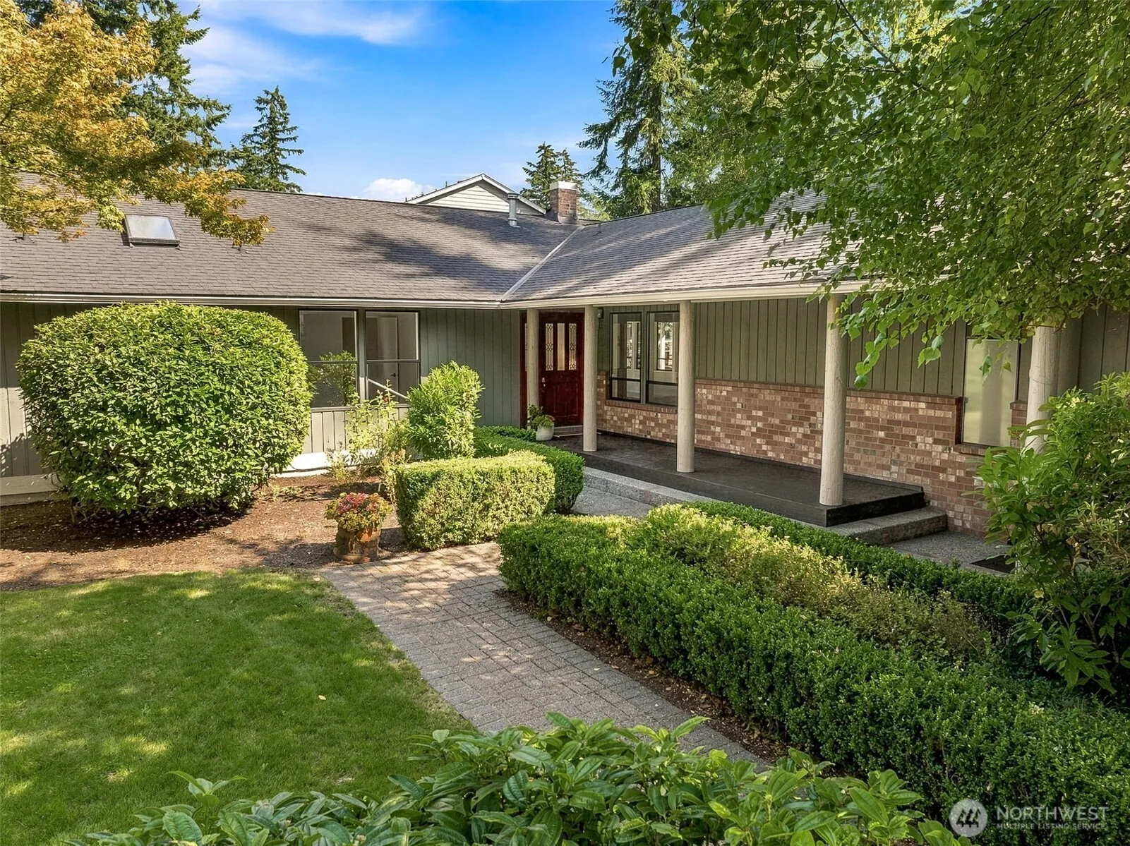 Property photo for 24270 229th Avenue Se, Maple Valley photo 2