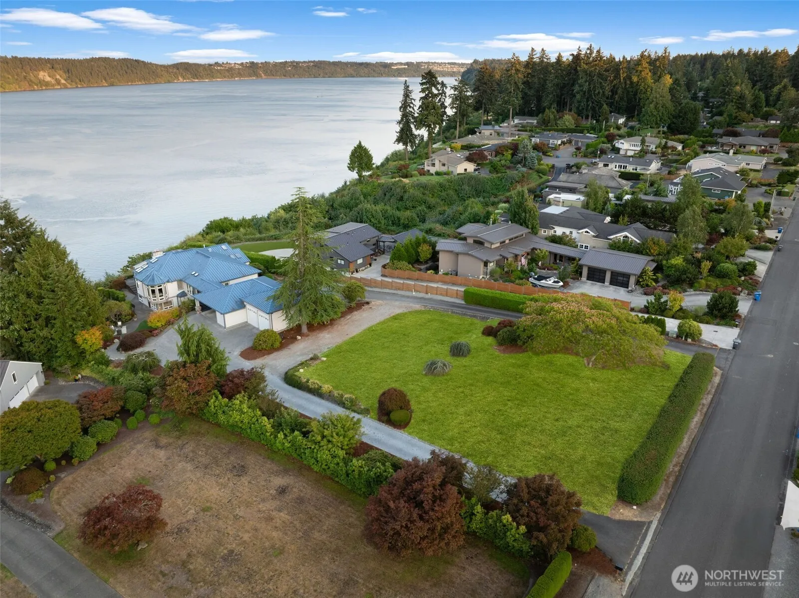 Property photo for 6803 Cascade Avenue, Gig Harbor photo 2