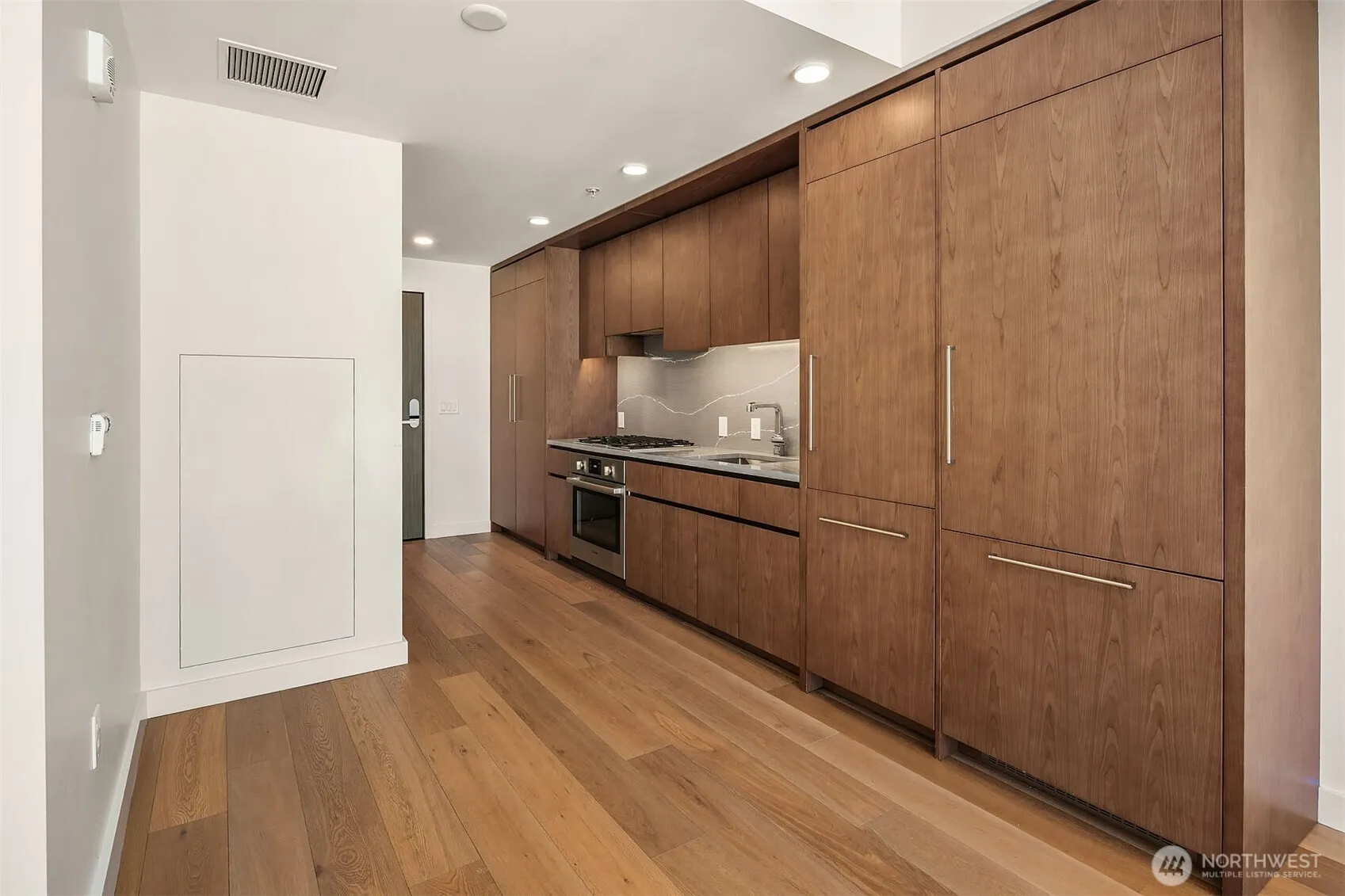 Property photo for 121 Stewart Street #908, Seattle photo 5
