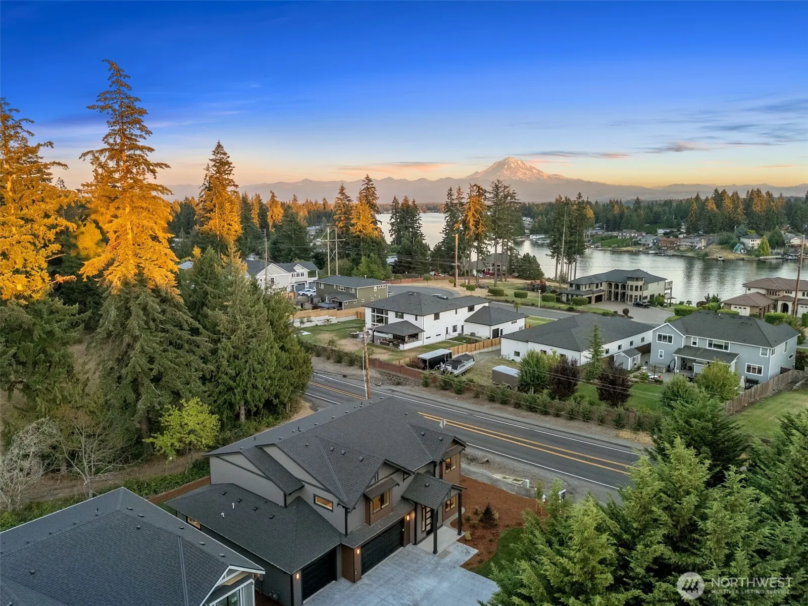 Property photo for 1513 176th Avenue Ct E, Lake Tapps photo 3