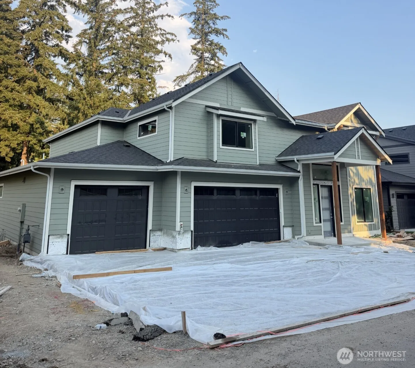 Property photo for 1513 176th Avenue Ct E, Lake Tapps photo 2