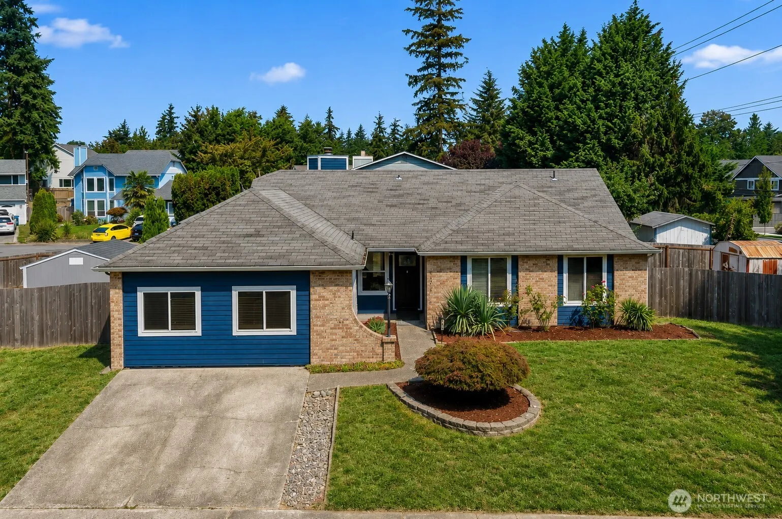 Property photo for 11510 Se 215th Street, Kent